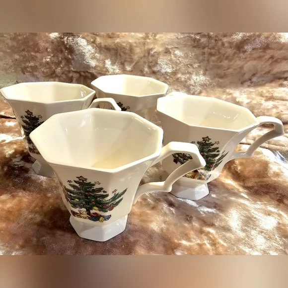 Nikko Christmastime Mugs Cups Set of 4 Vintage - Picture 8 of 11